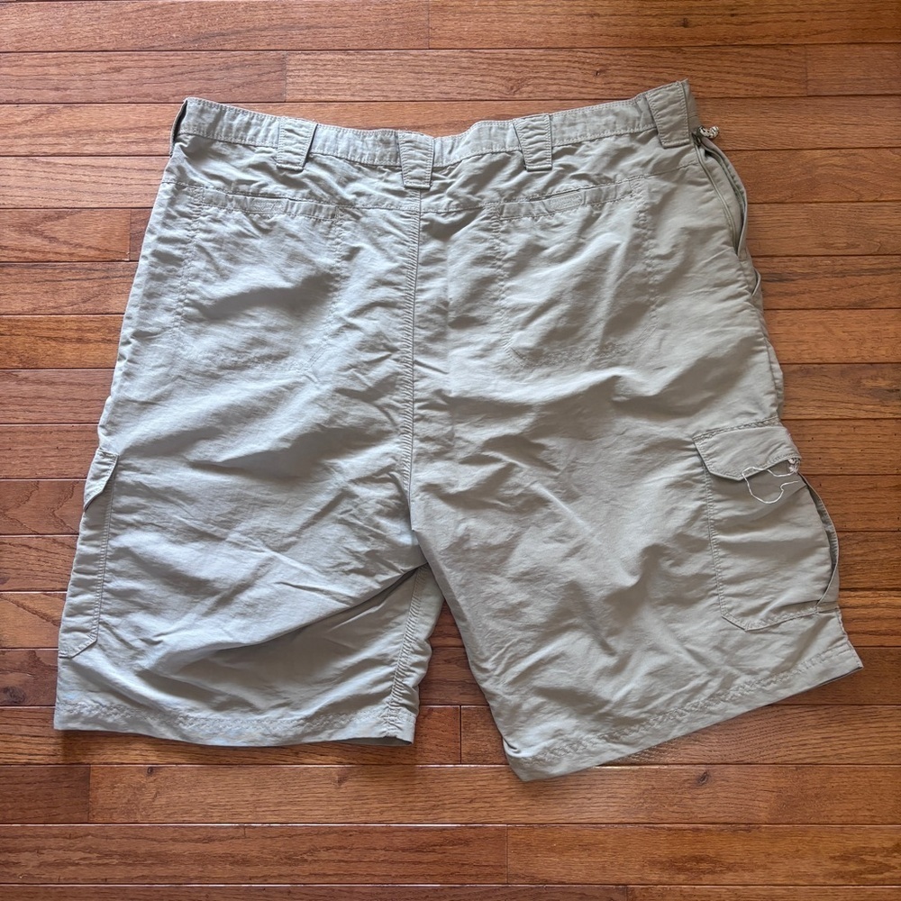 Men’s shorts size 44 - Picture 2 of 3